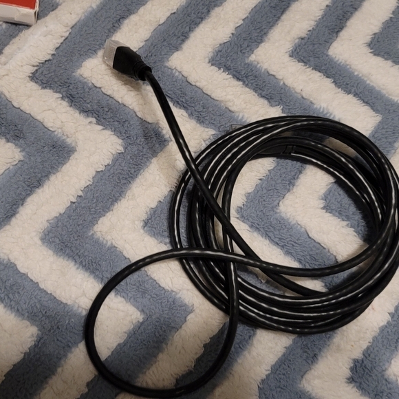 Amazon Basics RJ45 Cat 6 Ethernet Cord - Picture 3 of 3